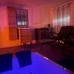 Magnifique Loft 35m2 Jacuzzi Rvb Night 1 Etablissement Ferme Definitivement * アミアン