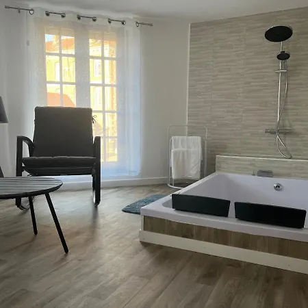Отель для свиданий Magnifique Loft 35m2 Jacuzzi Rvb Night 1 Etablissement Ferme Definitivement Амьен
