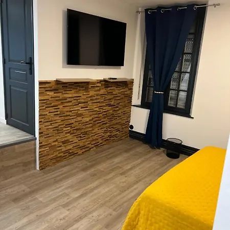 Love hotel Magnifique Loft 35m2 Jacuzzi Rvb Night 1