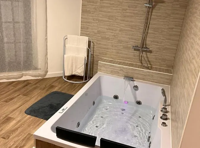 Hotel miłości Magnifique Loft 35m2 Jacuzzi Rvb Night 1 Etablissement Ferme Definitivement